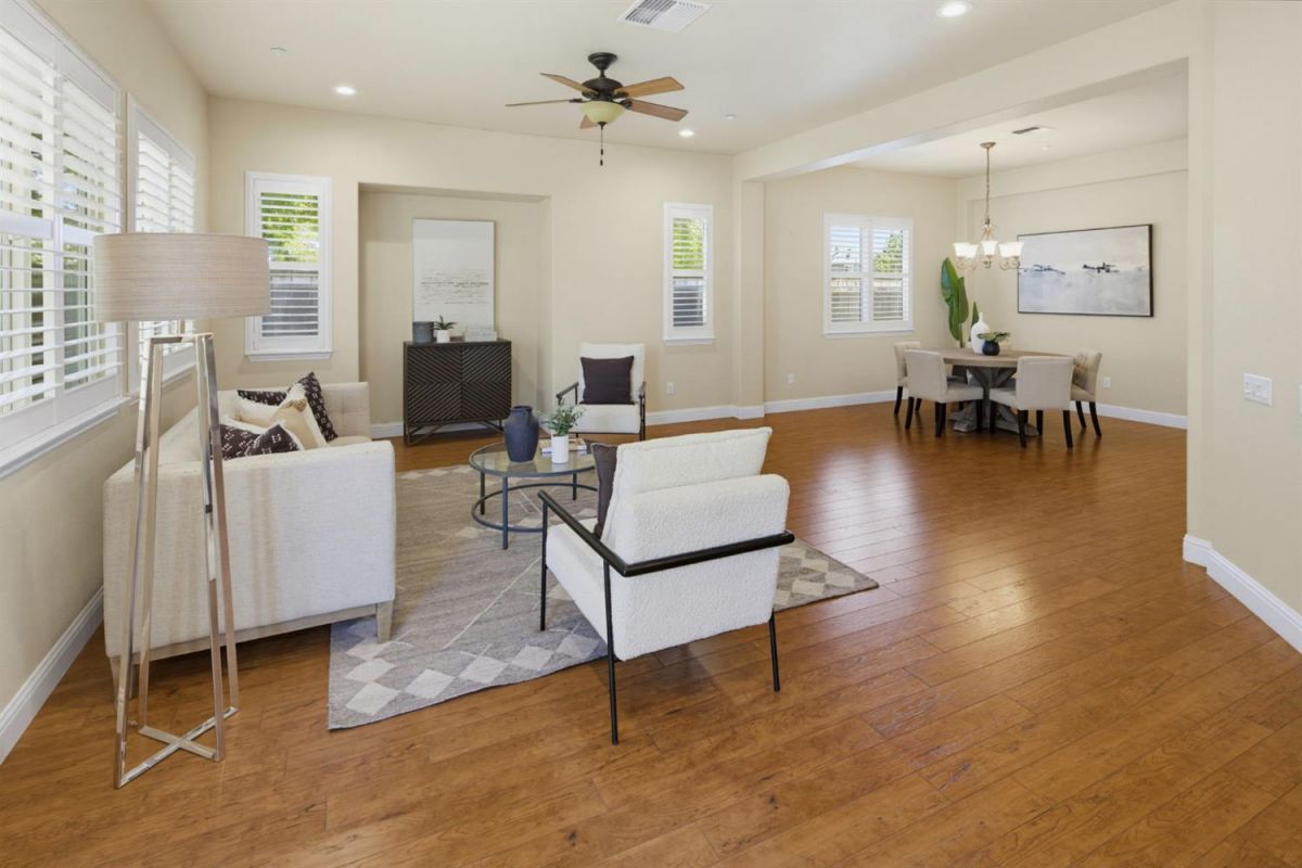 333 Lixton Court