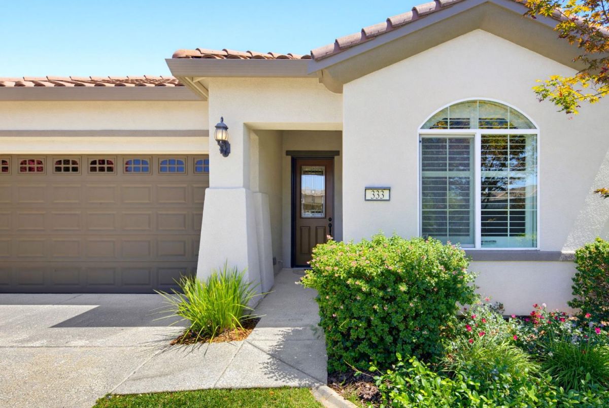 333 Lixton Court