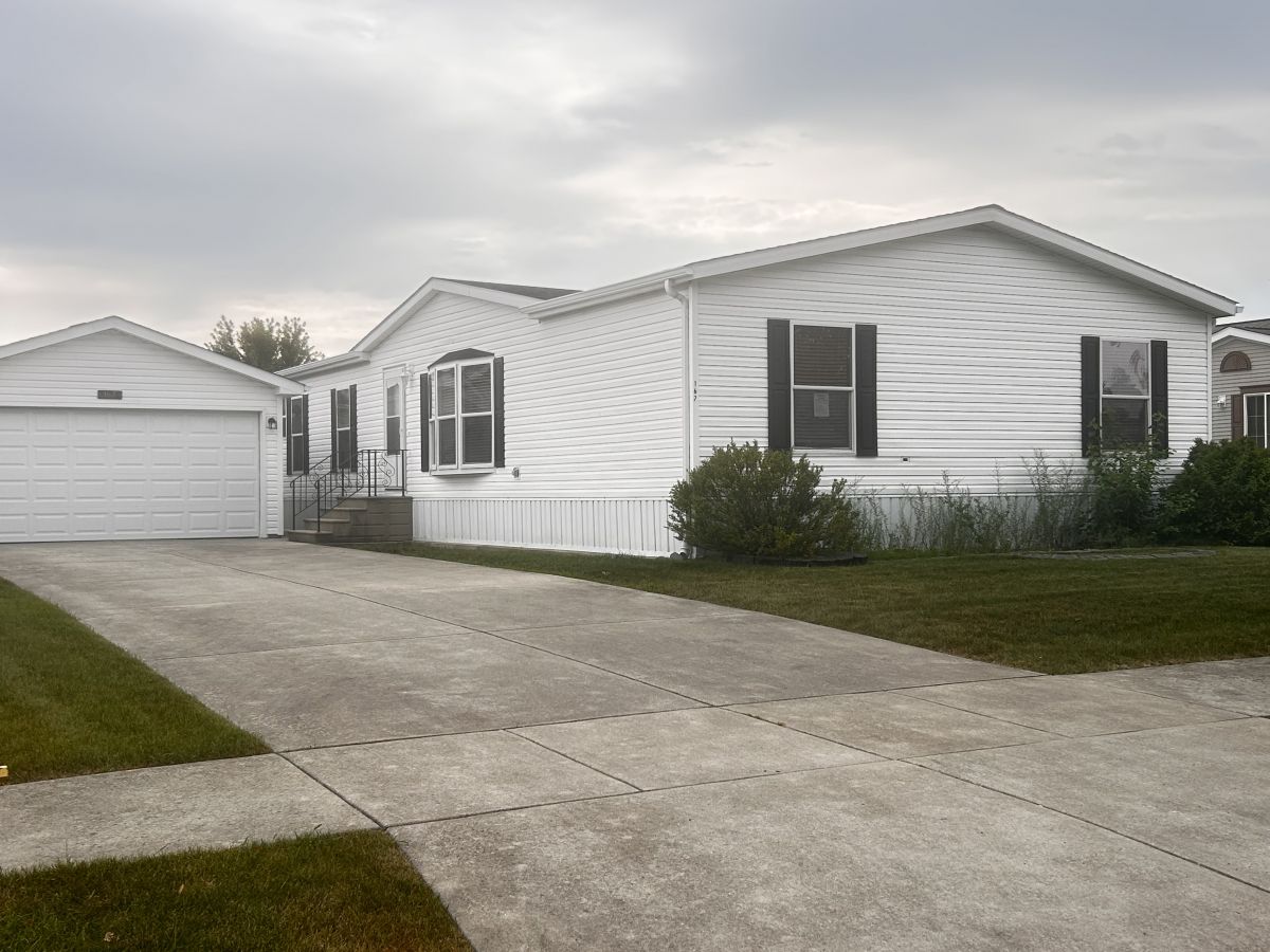 167 Hibiscus Cir.