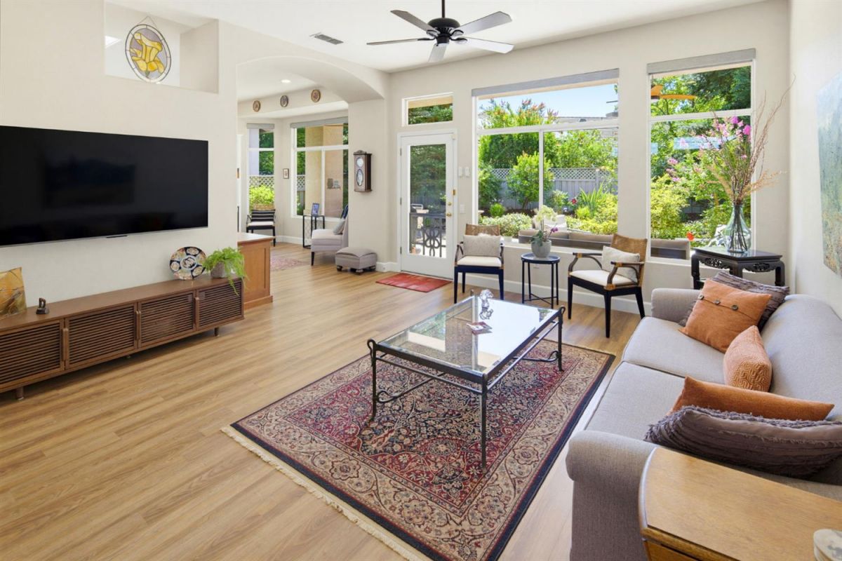 5033 Dreamgarden Loop