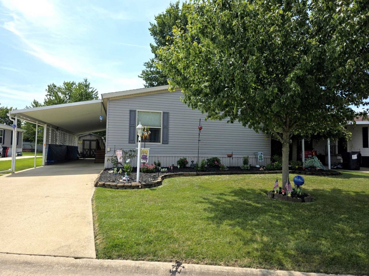 228 Pin Oak Circle