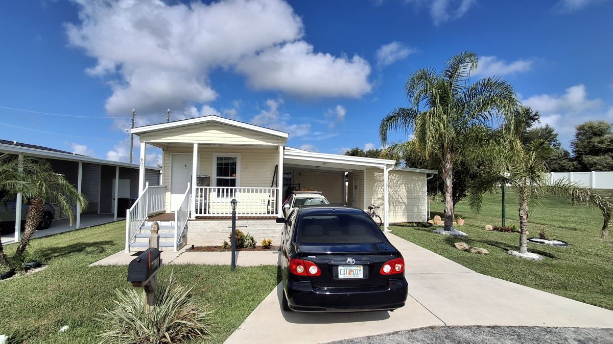 3000 US HWY 17/92 W LOT #607