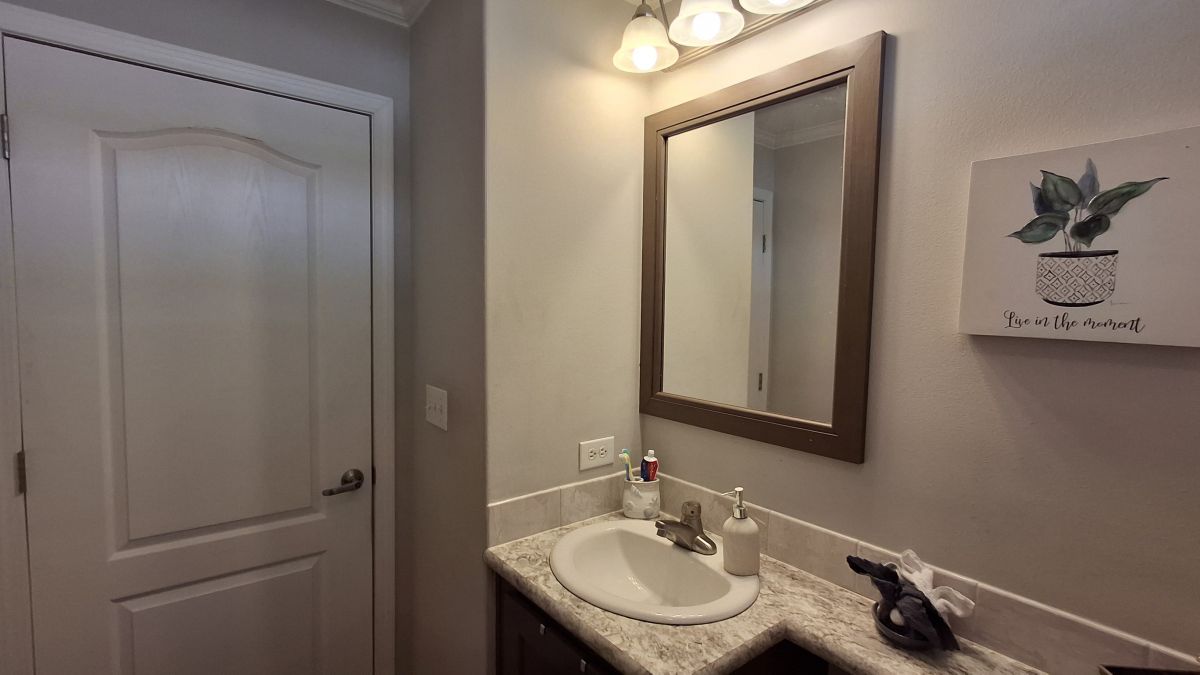 3000 US HWY 17/92 W LOT #607