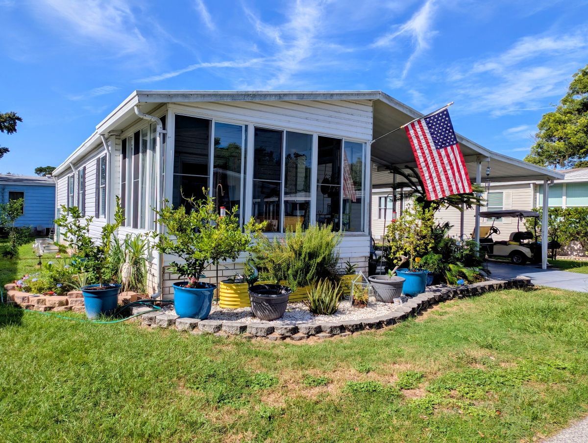8904 W Forest View Drive