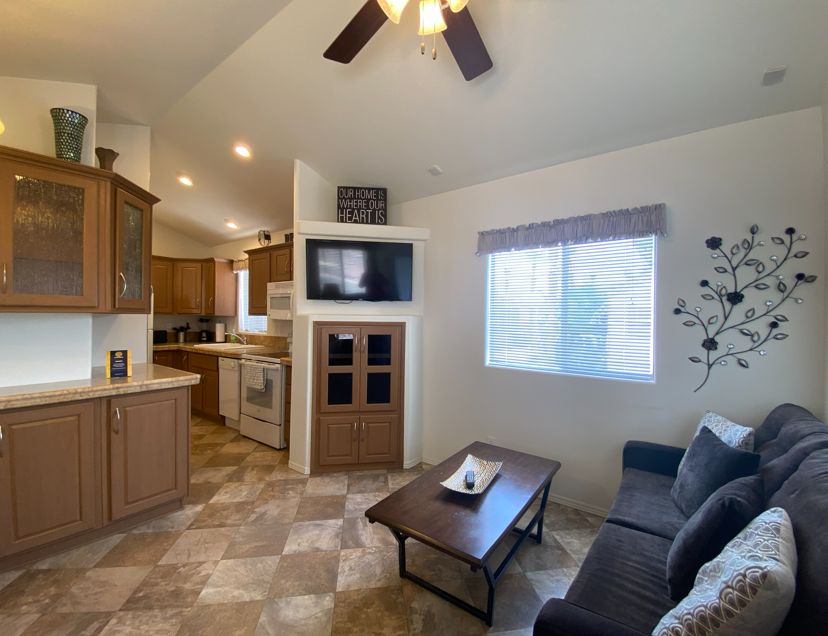 1110 North Henness Road, Site 379