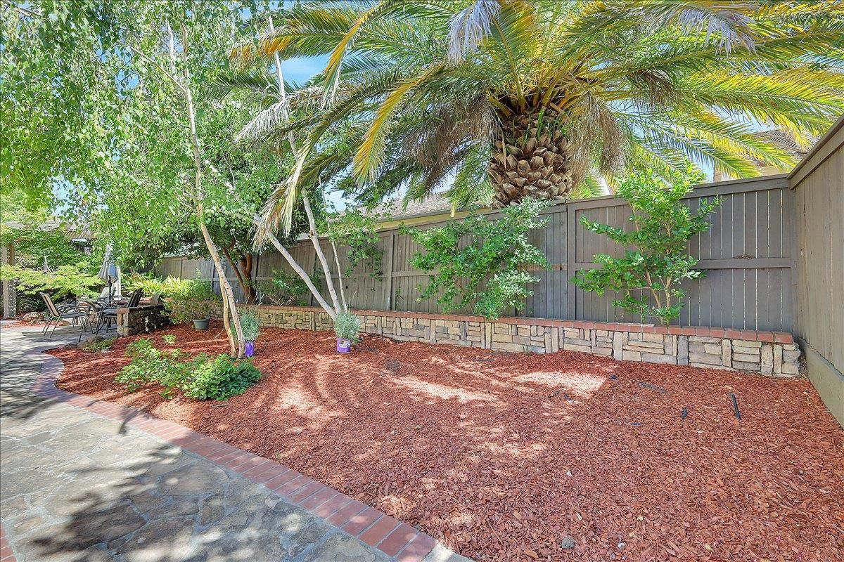 2612 Heritage Park Lane