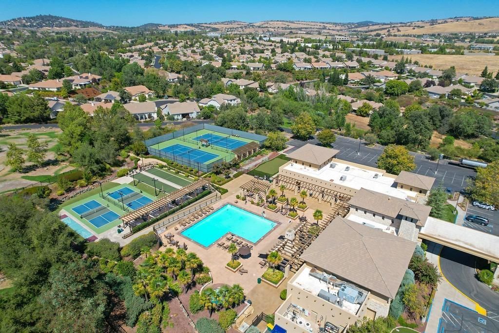 9016 Fallsmont Drive