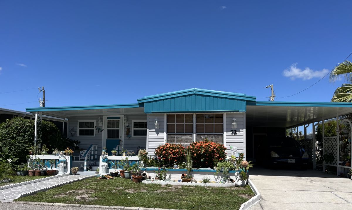 72 ENCORE DR.