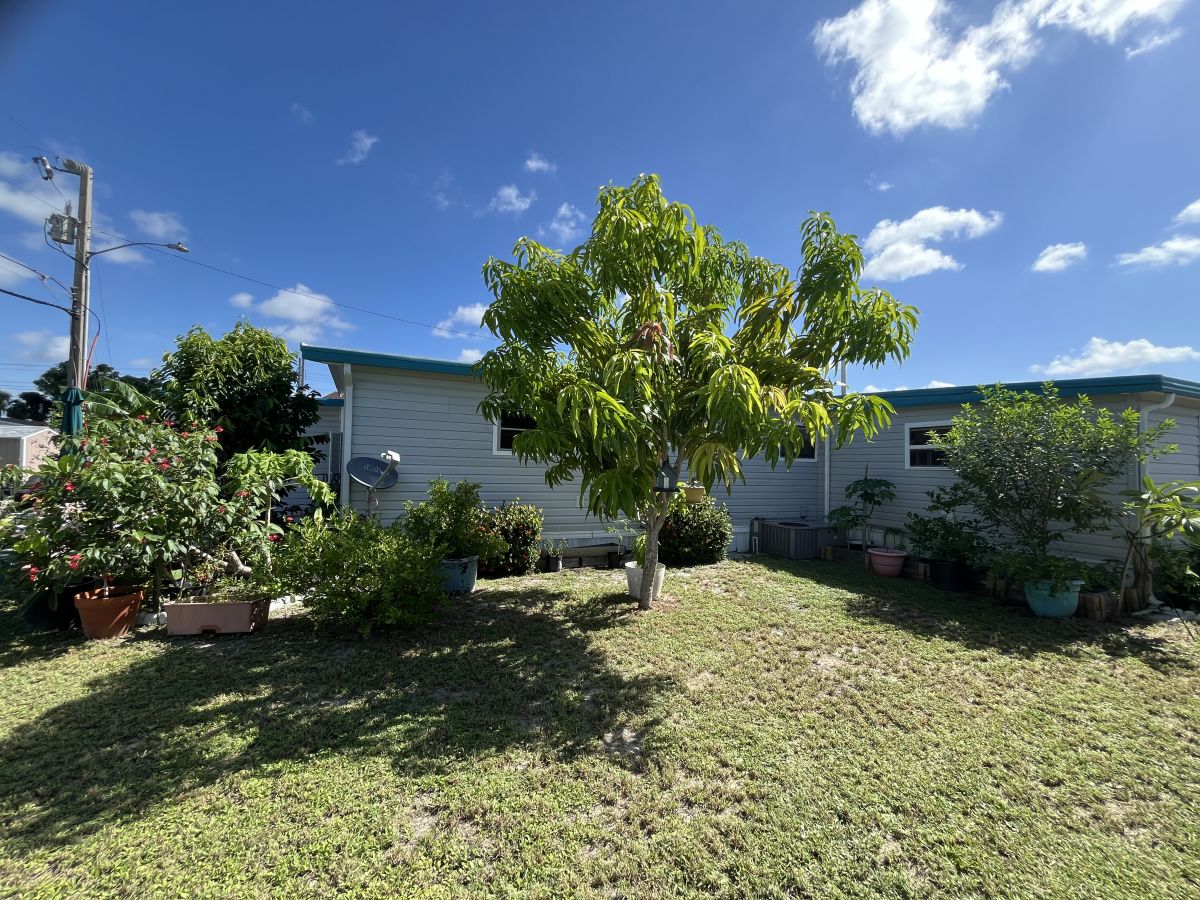 72 ENCORE DR.