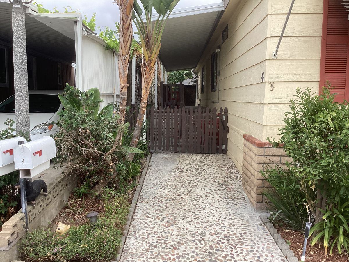 1001 West Lambert Road #004