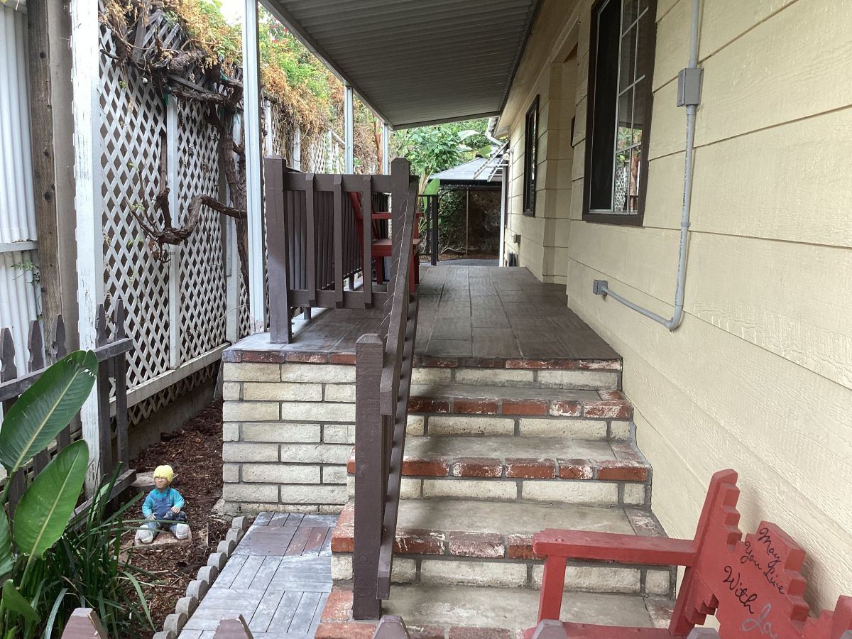 1001 West Lambert Road #004