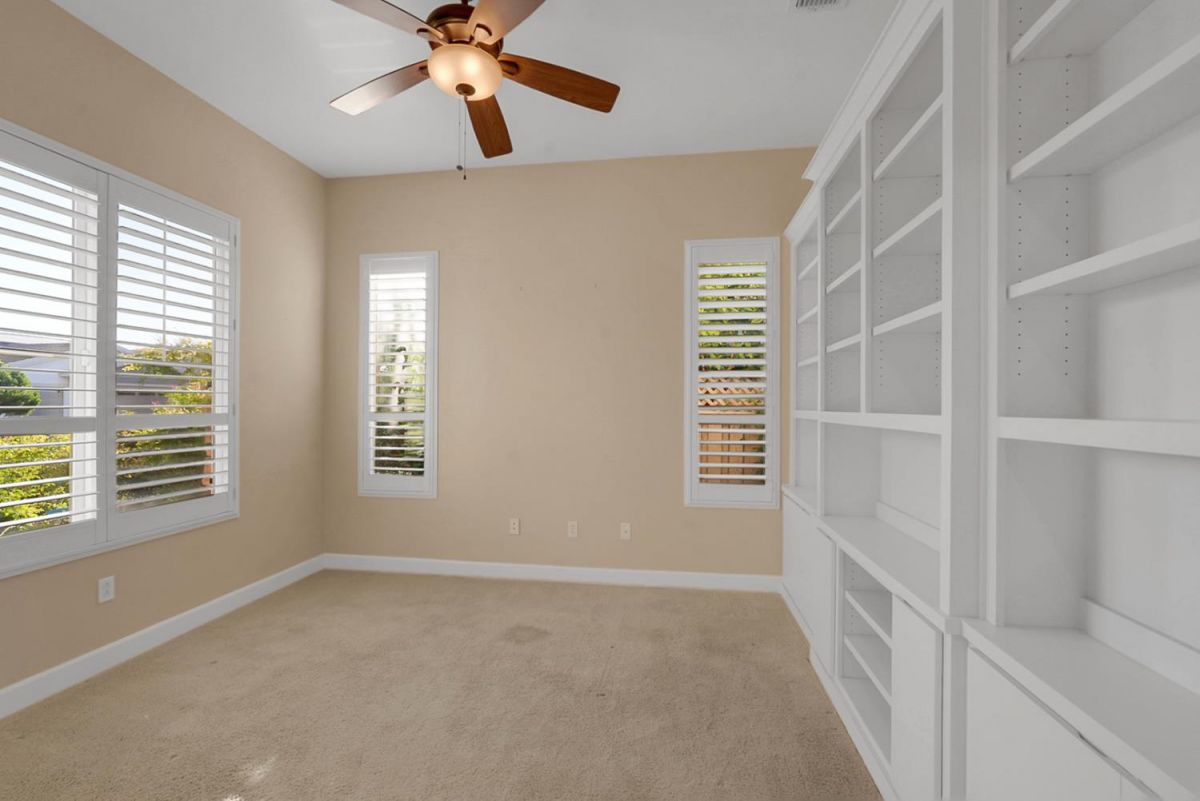 1281 Longhorn Lane