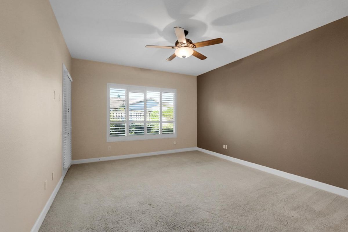 1281 Longhorn Lane