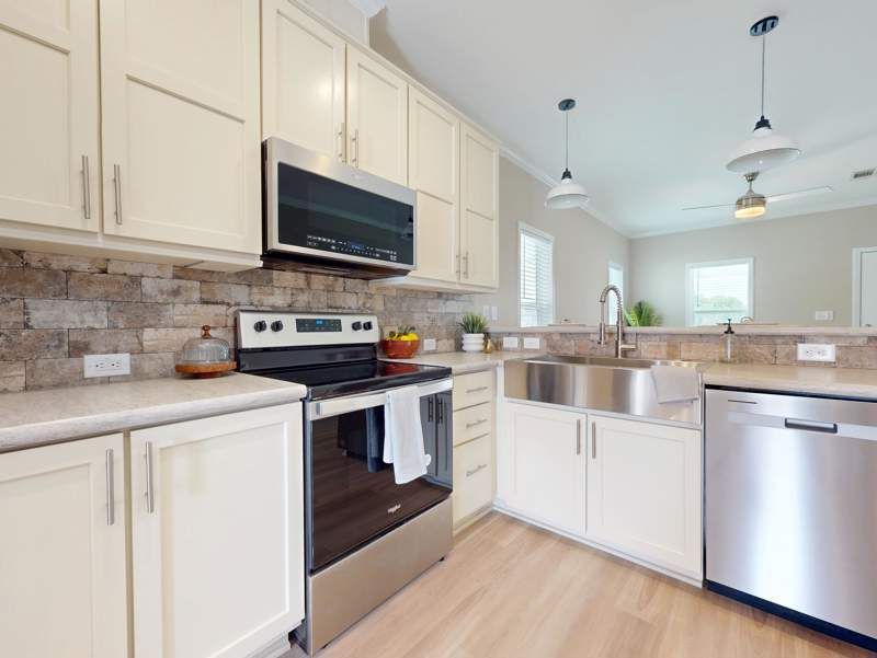 25671 Redblush Circle