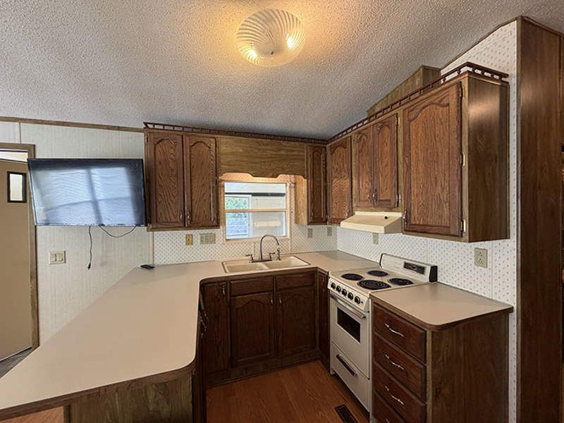 25501 Trost Blvd. 06-44