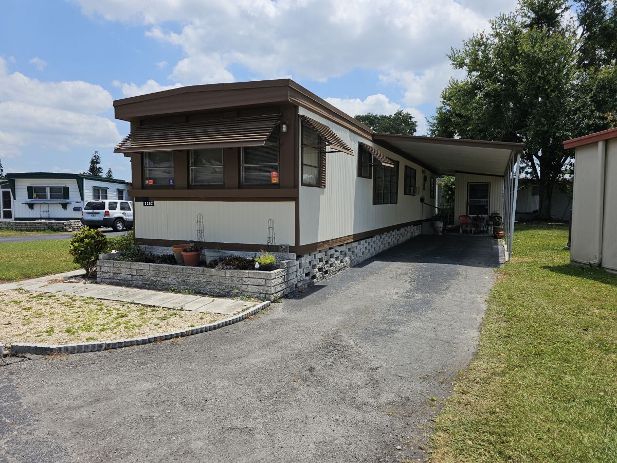 2202 Mo-Ho Drive