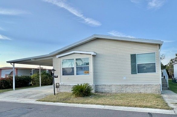 1000 Walker St 109