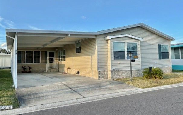1000 Walker St 109