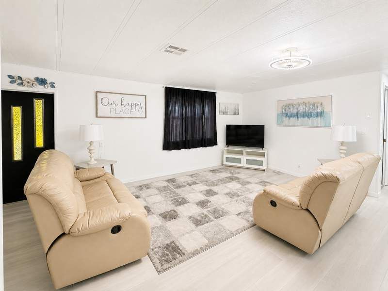 3300 E. Broadway Rd. #274