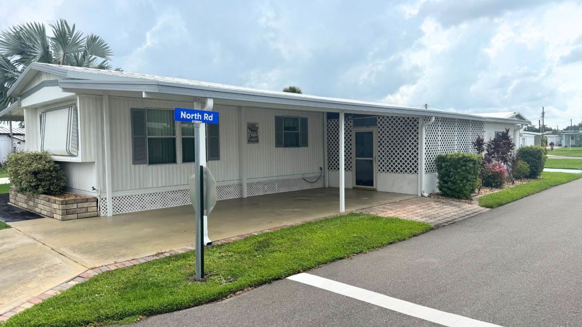 32 East Road