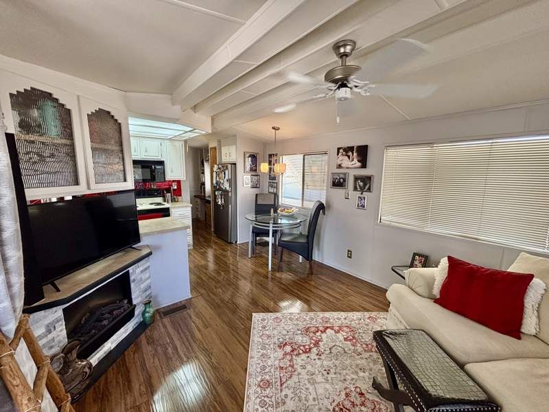 146 N. Merrill Rd. #001