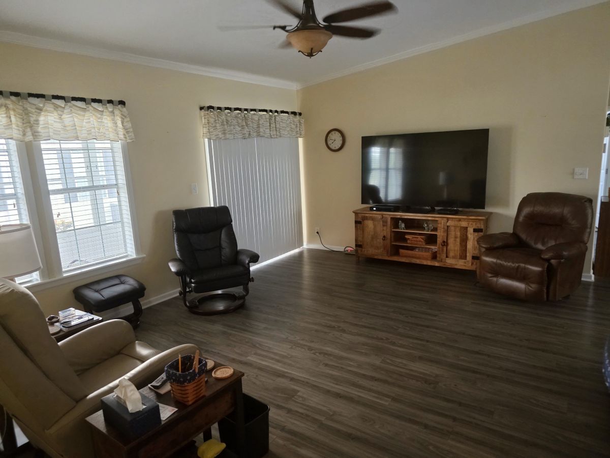 29200 S. Jones Loop Road #644
