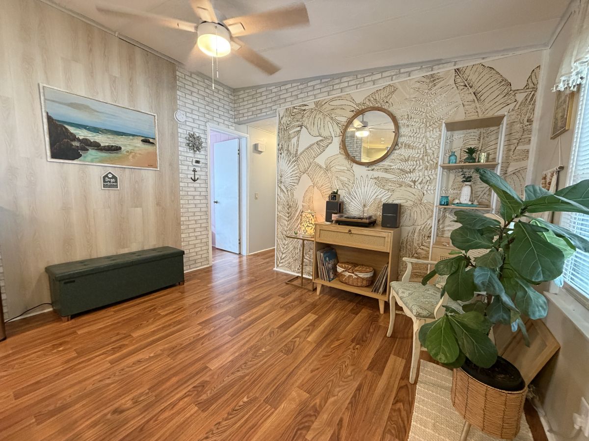 1911 BAYOU DRIVE NORTH