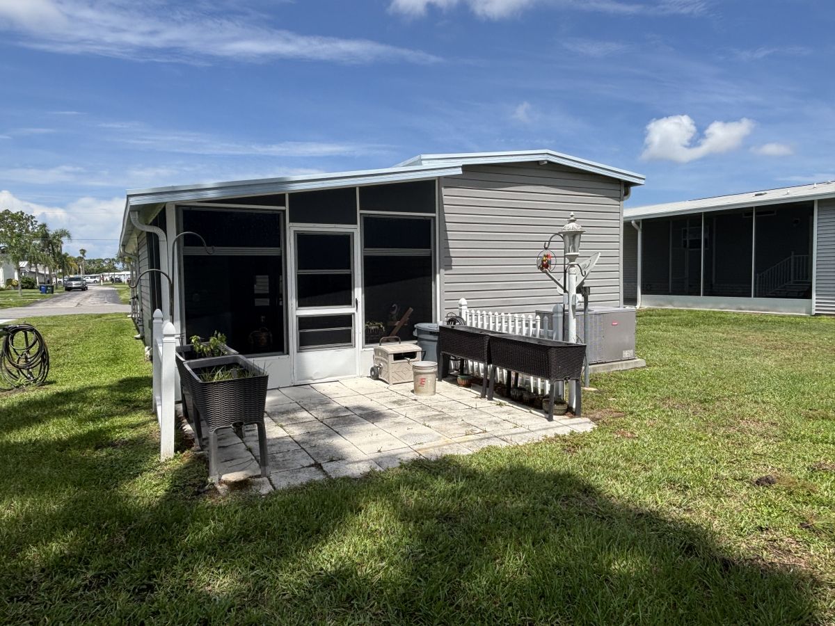 3901 Bahia Vista St. #704