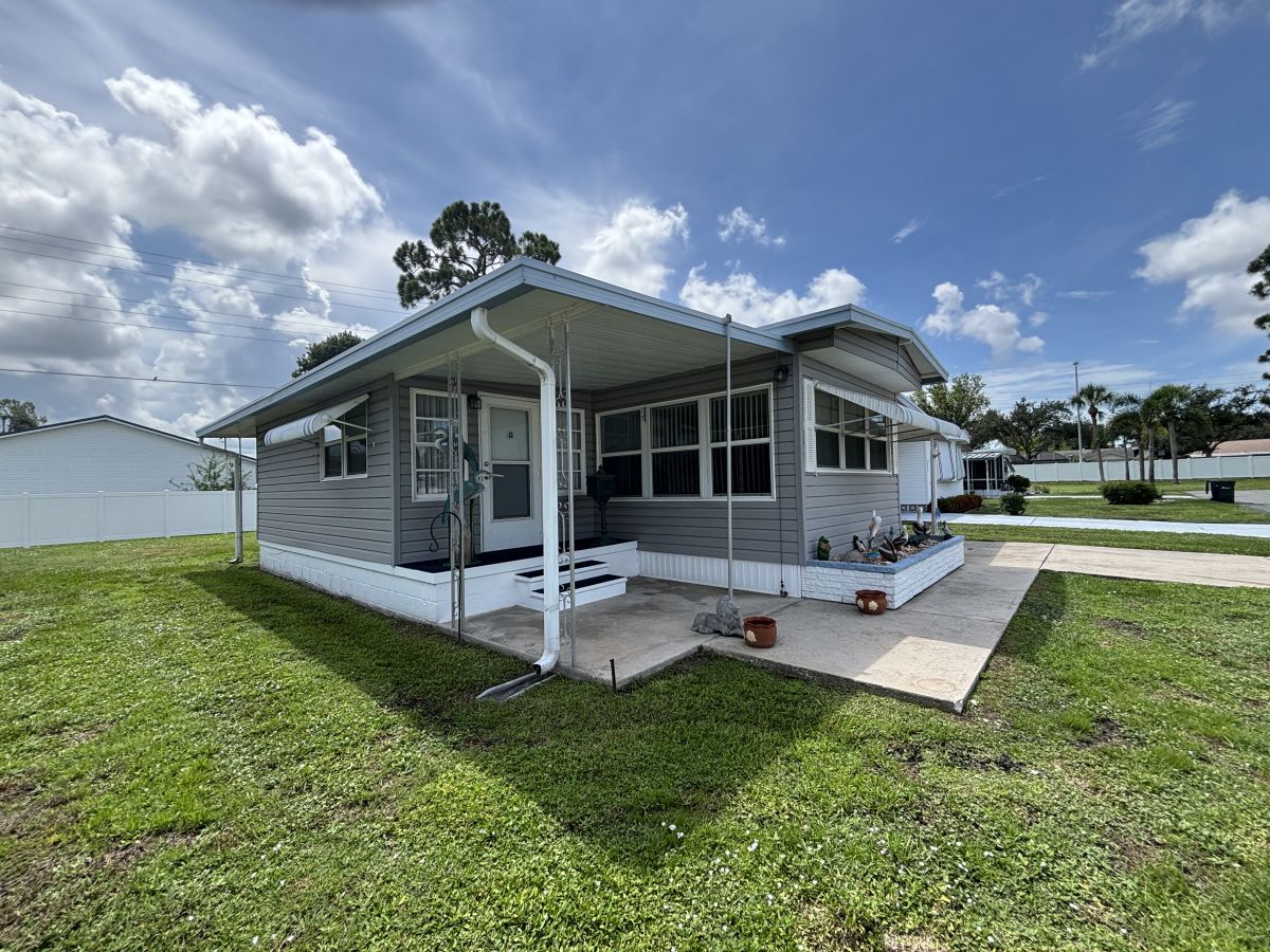 3901 Bahia Vista St. #704