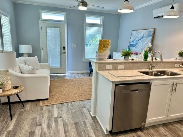 5200 28th Street North, #165