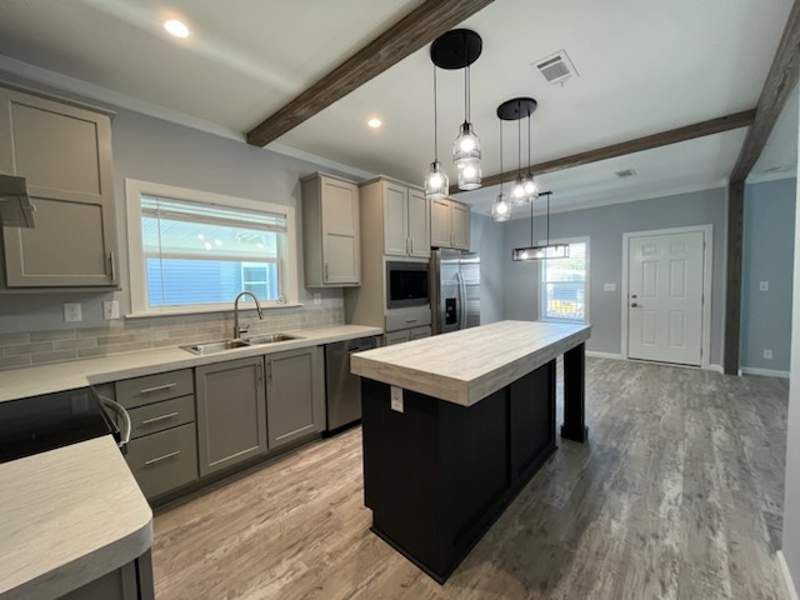 771 Holly Hill Dr.