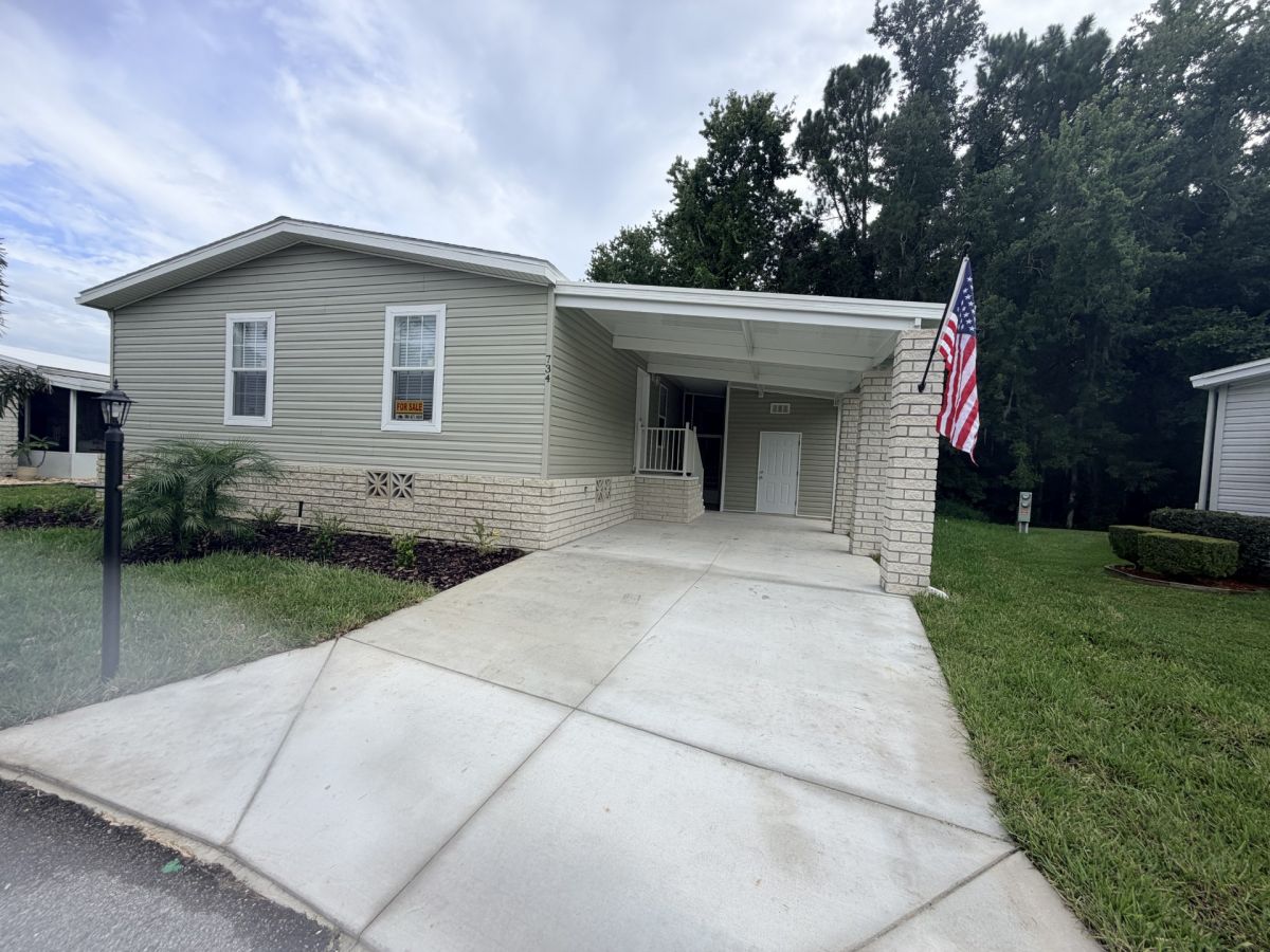 734 Gladiola Dr