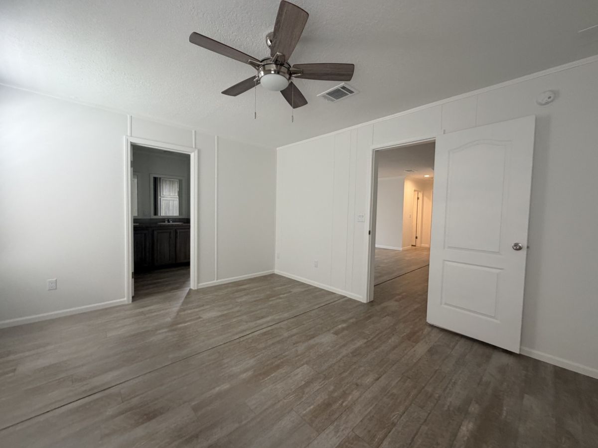 734 Gladiola Dr