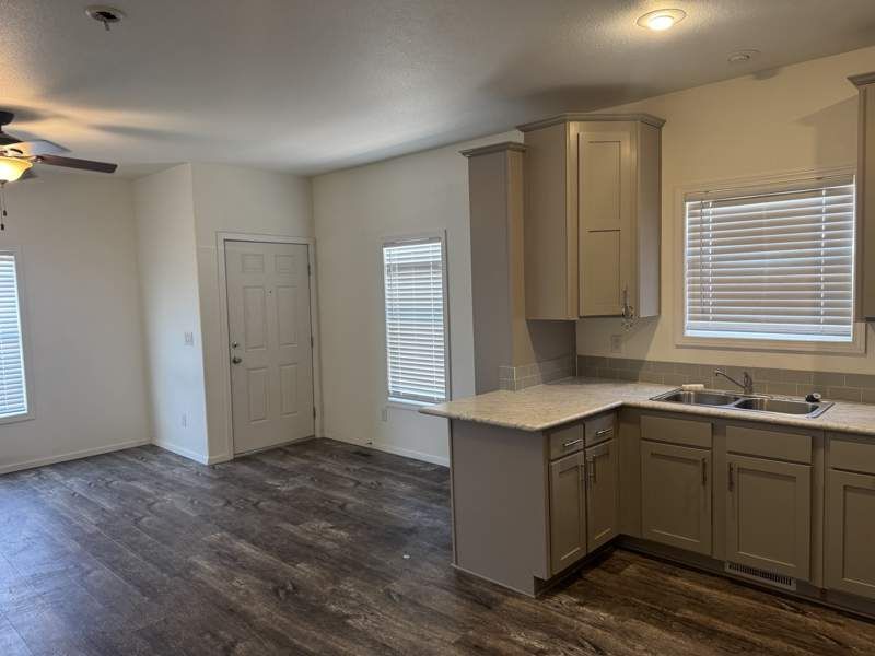 4470 E. Vegas Valley Dr. #040