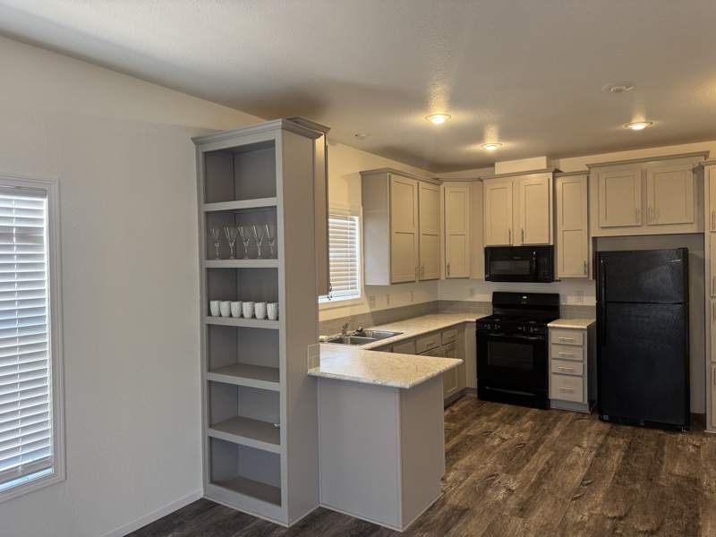 4470 E. Vegas Valley Dr. #040