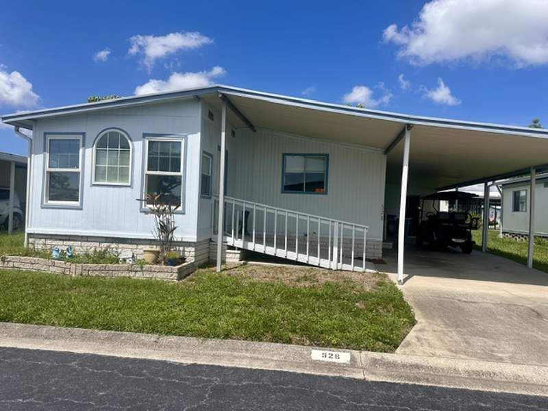 5200 28th Street North, #528