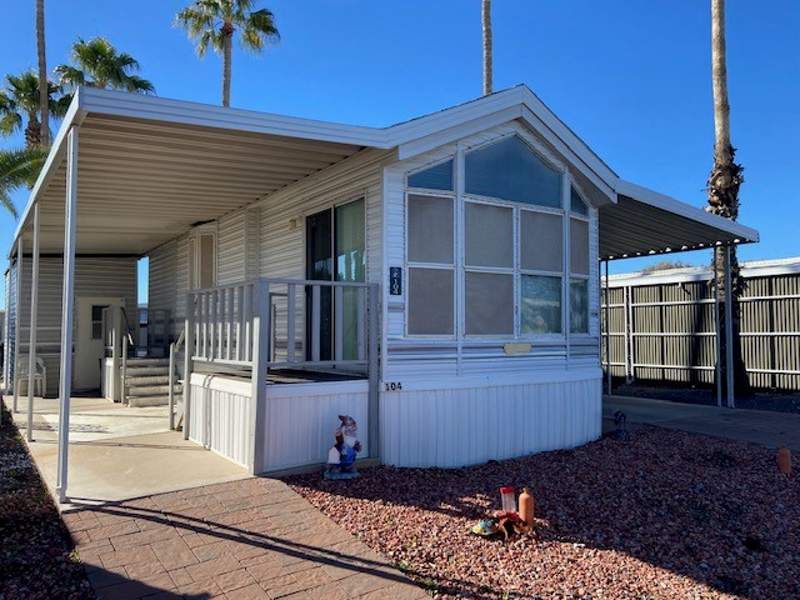 305 S. Val Vista Drive #104