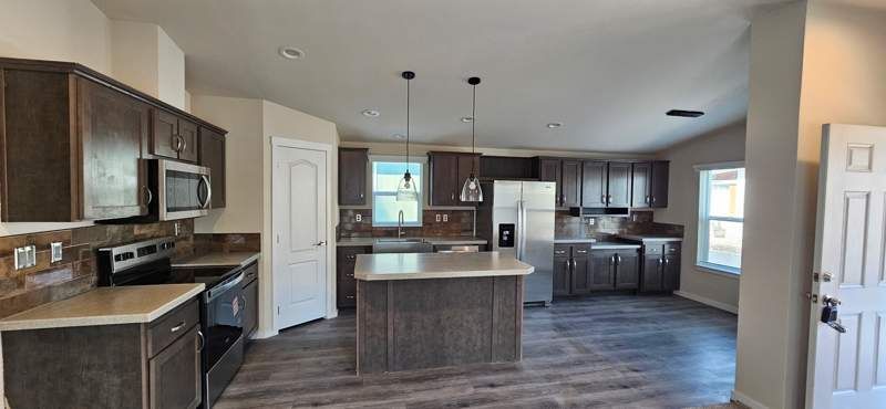 1811 Amberwood Drive