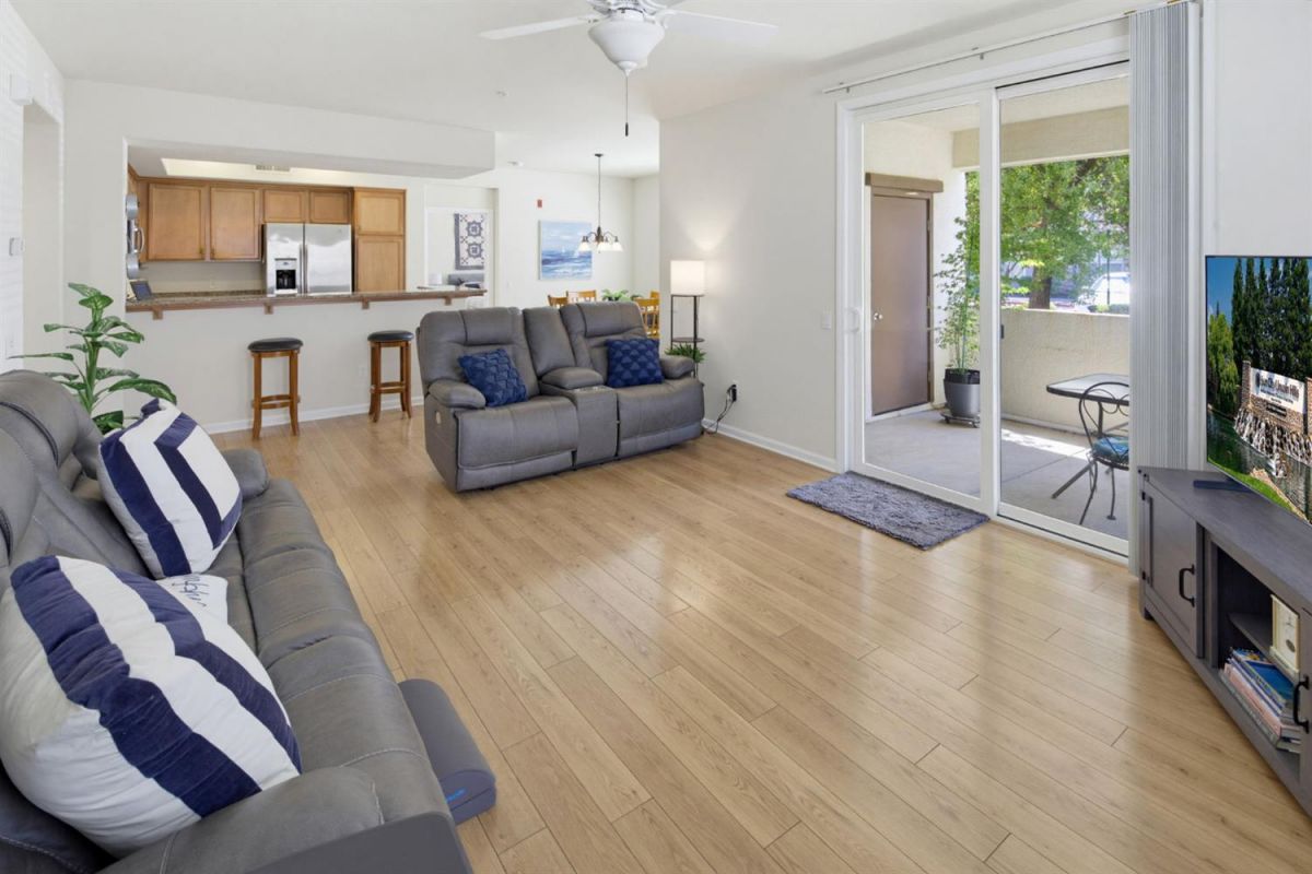 1530 Topanga Lane