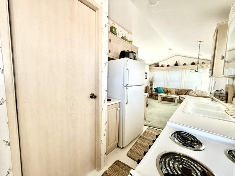 10442 N Frontage Rd #227