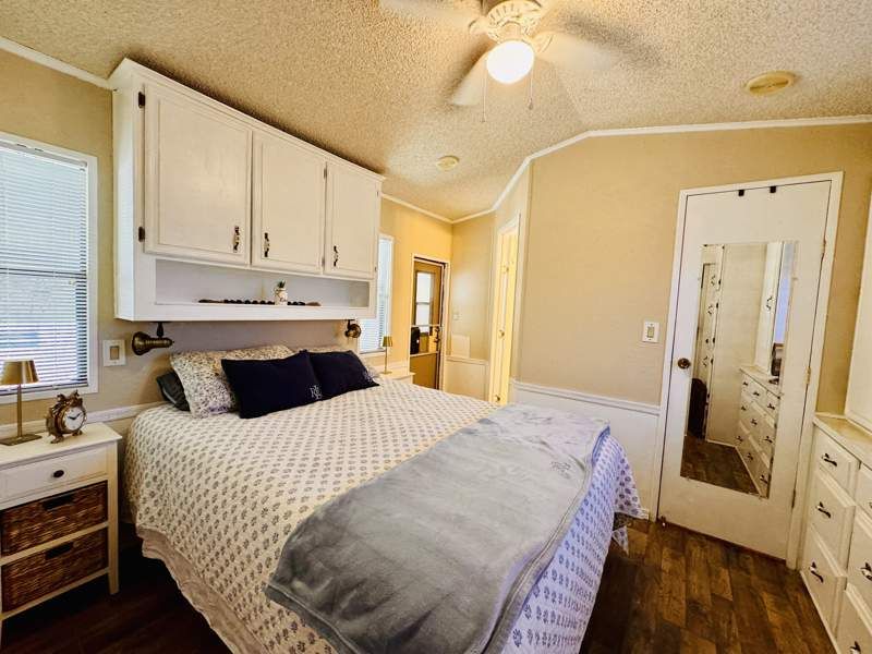 10442 N Frontage Rd #198