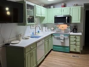 146 N. Merrill Rd. #003