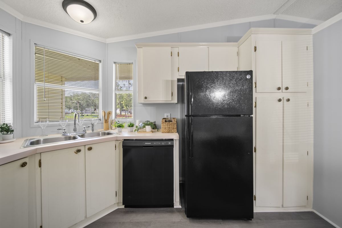 3000 US HWY 17/92 W, LOT #263