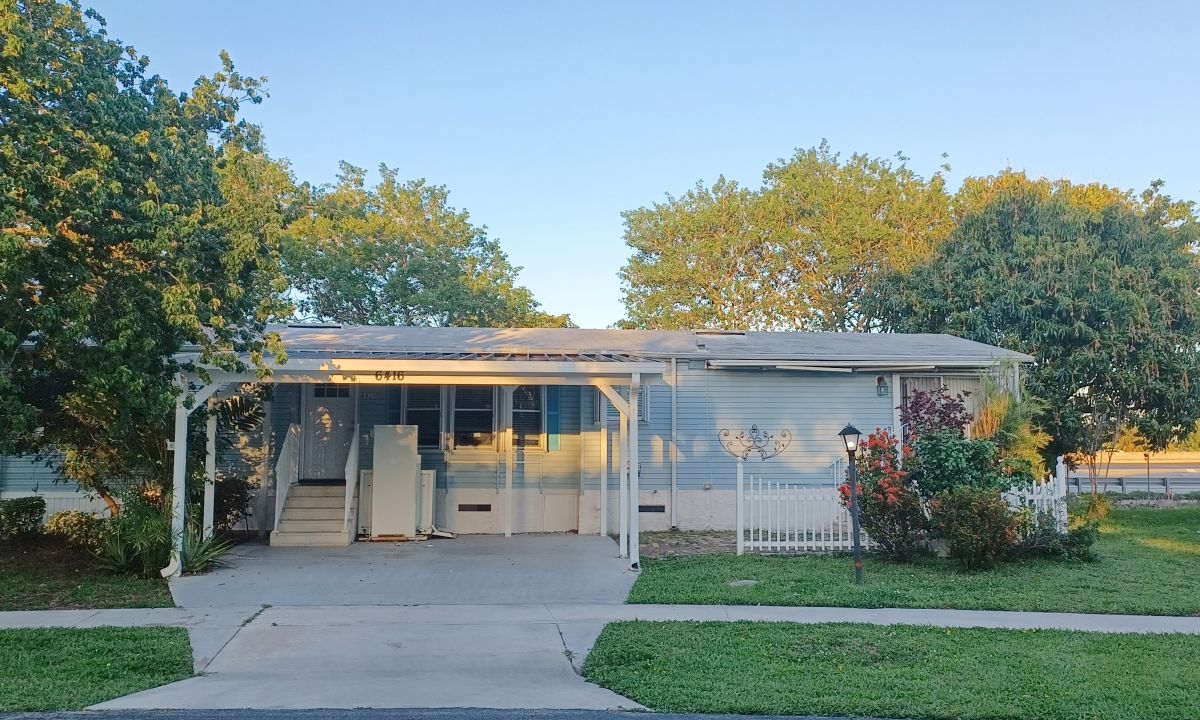6416 NW 32nd Ave