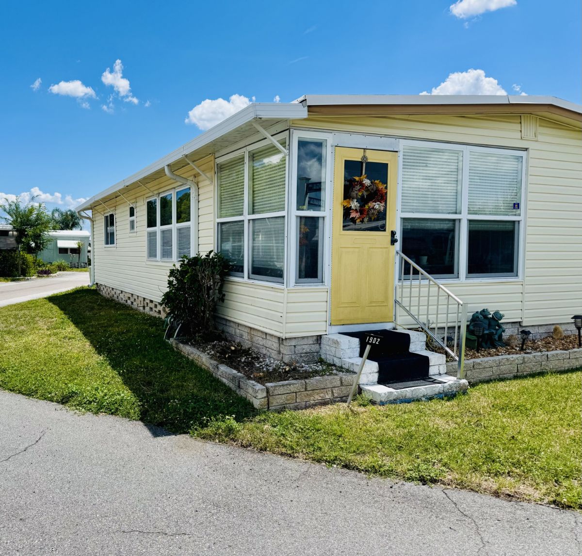 1902 Onaka Drive