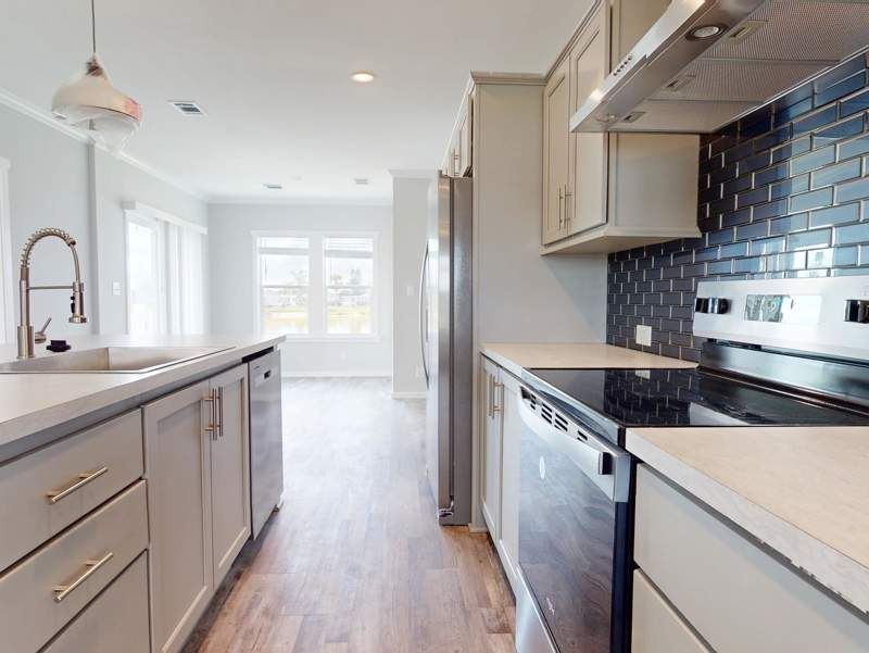 25615 Redblush Circle