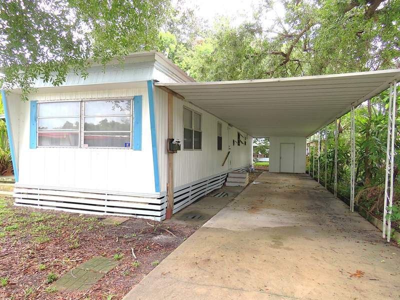 749 Sabal Palm Dr.
