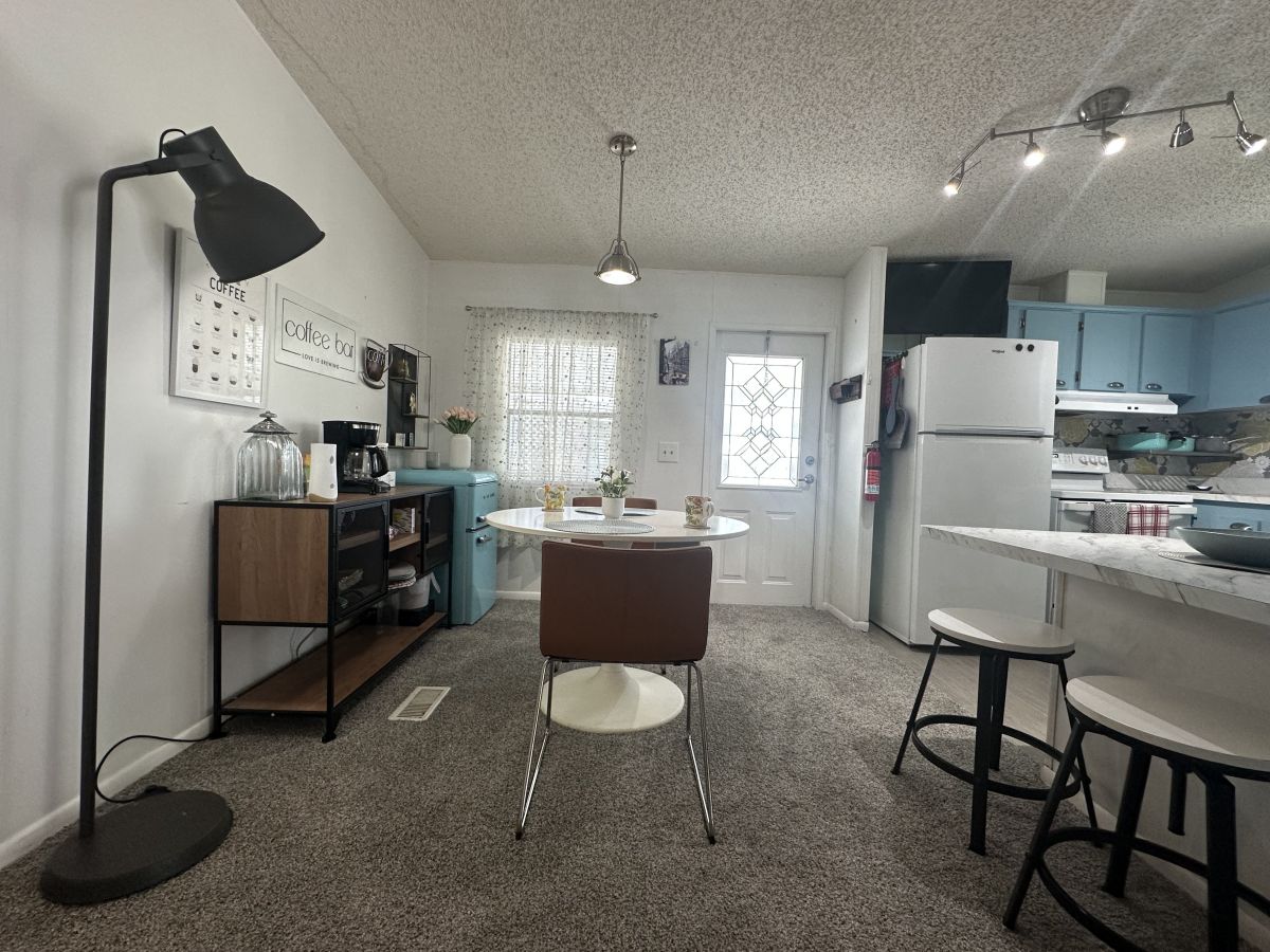 1610 Geranium Loop