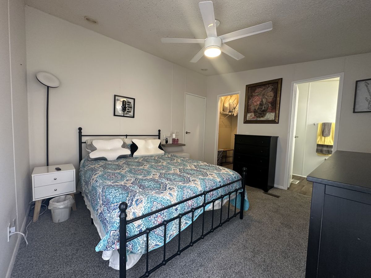1610 Geranium Loop