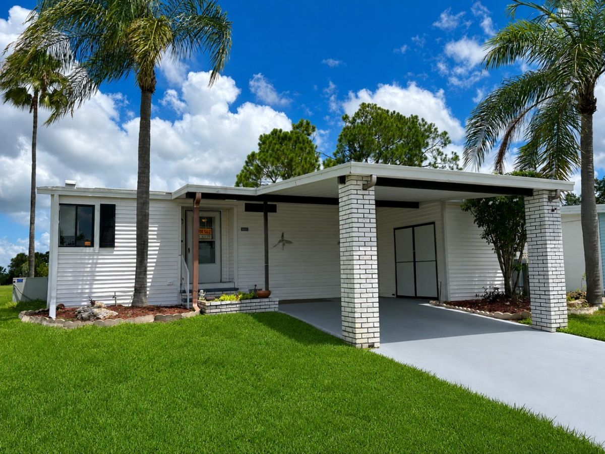 1932 BAYOU DRIVE NORTH